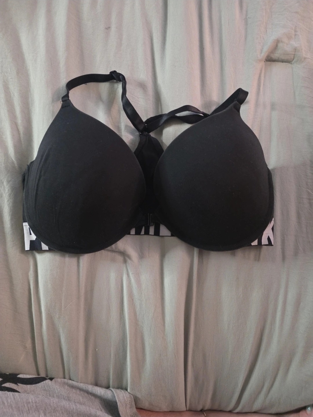 PINK Victoria's Secret Black Molded T-Shirt Bra